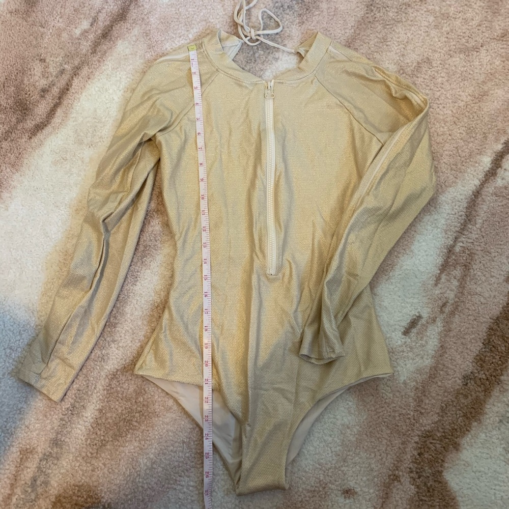 Revolve TAVIK MOSS one piece glossy pique - Picture 10 of 14